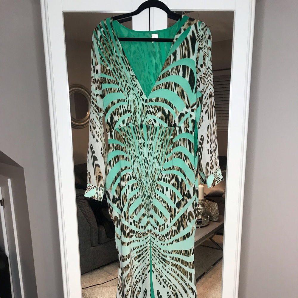 Dress - Picture 2 of 5